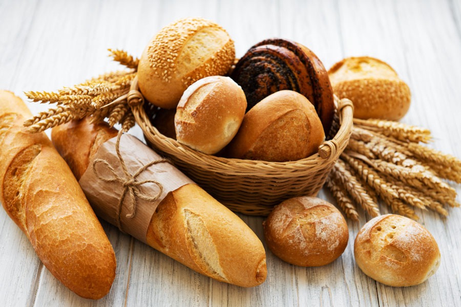 تفسير رؤية إعطاء الخبز في المنام